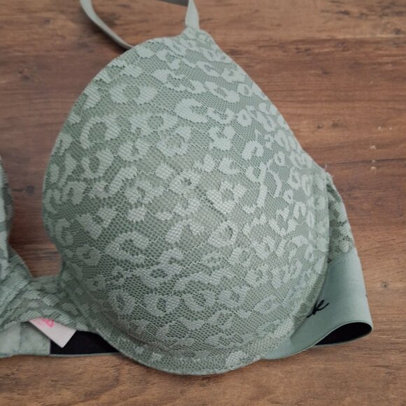 PINK Victorias Secret 34C Bra Underwire Padded Light Green Lace - Picture 2 of 5